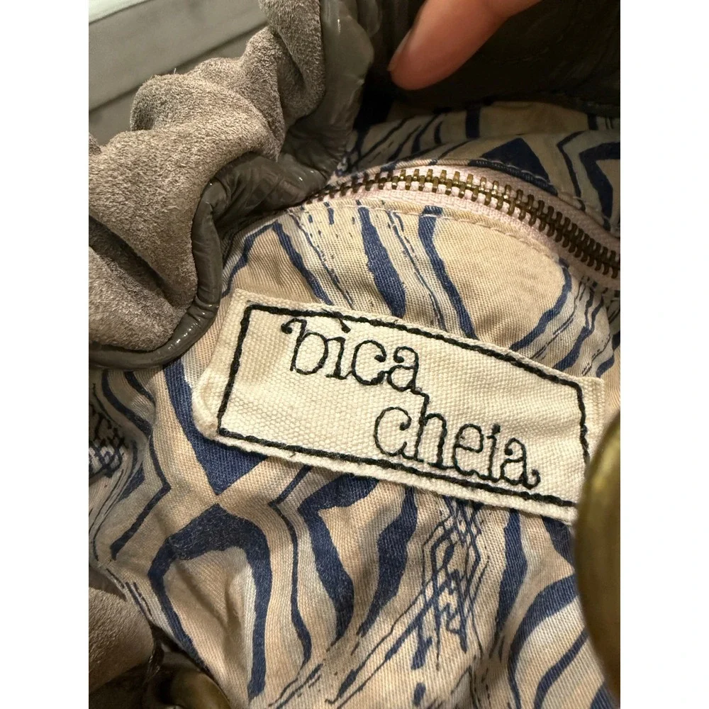 Bica Cheia Grey Suede Boho Hobo Bag Embroidered‎ Guitar Strap Patent Trim Brass